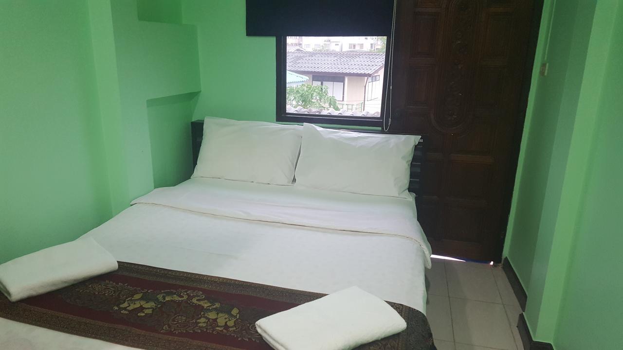 All Nations Guesthouse Hua Hin Extérieur photo